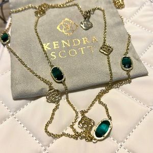 Kendra Scott Long Gold Necklace in Emerald Green